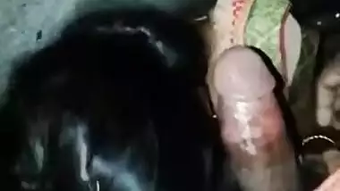 Guy captures Desi MILF giving a XXX blowjob in self-made close-up video