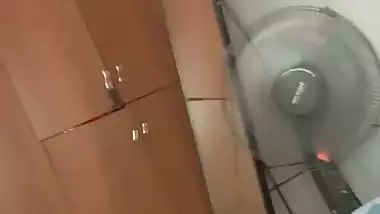 Tamil wife sloppy blowjob and pussy lick viral MMS