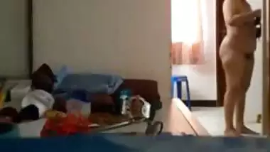 Tamil mom dress change spy video