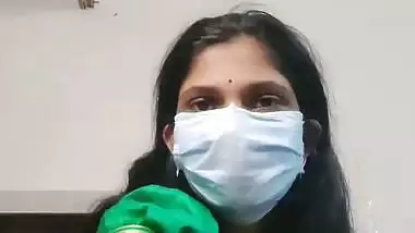 Desi bhabi removing saree and nude show for money