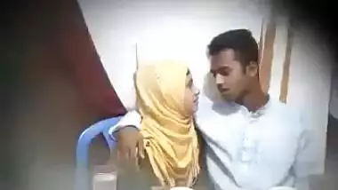 Blowing in restaurant