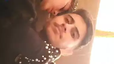 Young big boobs girl mms part 1
