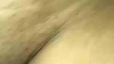 South Indian man shows lady’s pussy in nude mms